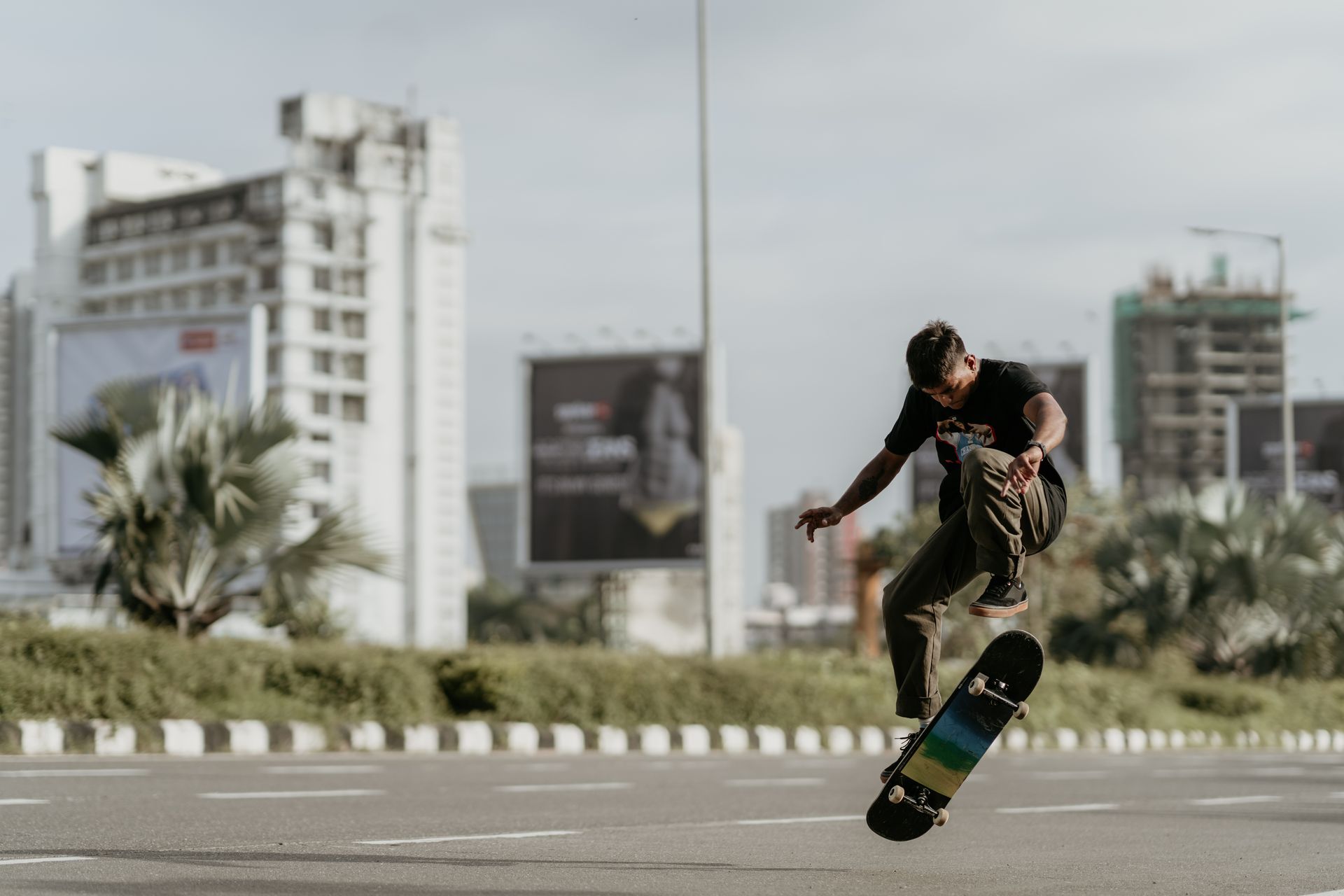 Triki na deskorolce – nazwy, sposoby wykonywania