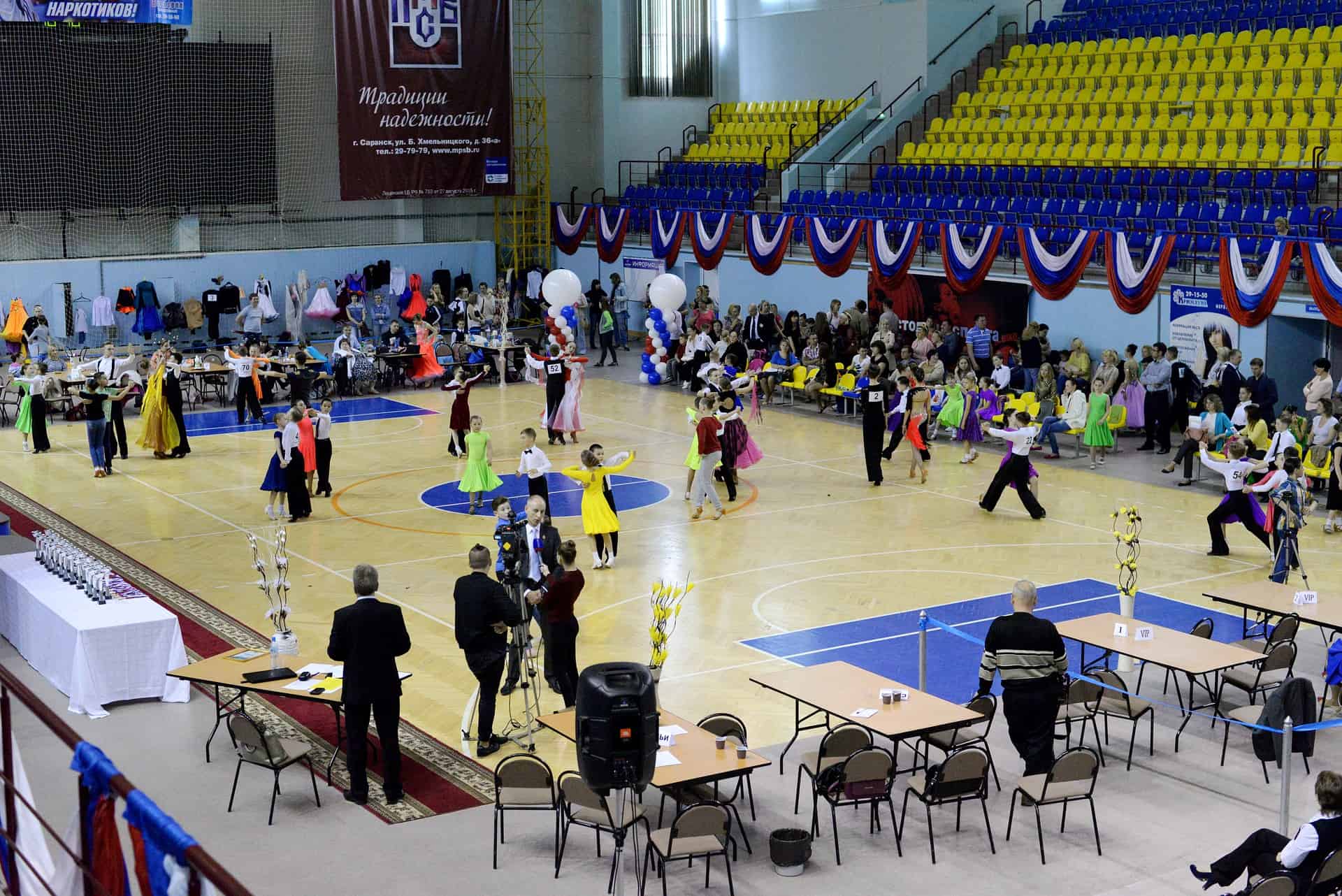 Zawody tańca to miejsce, gdzie możemy sprawdzić swoje umiejętności na tle innych tancerzy.